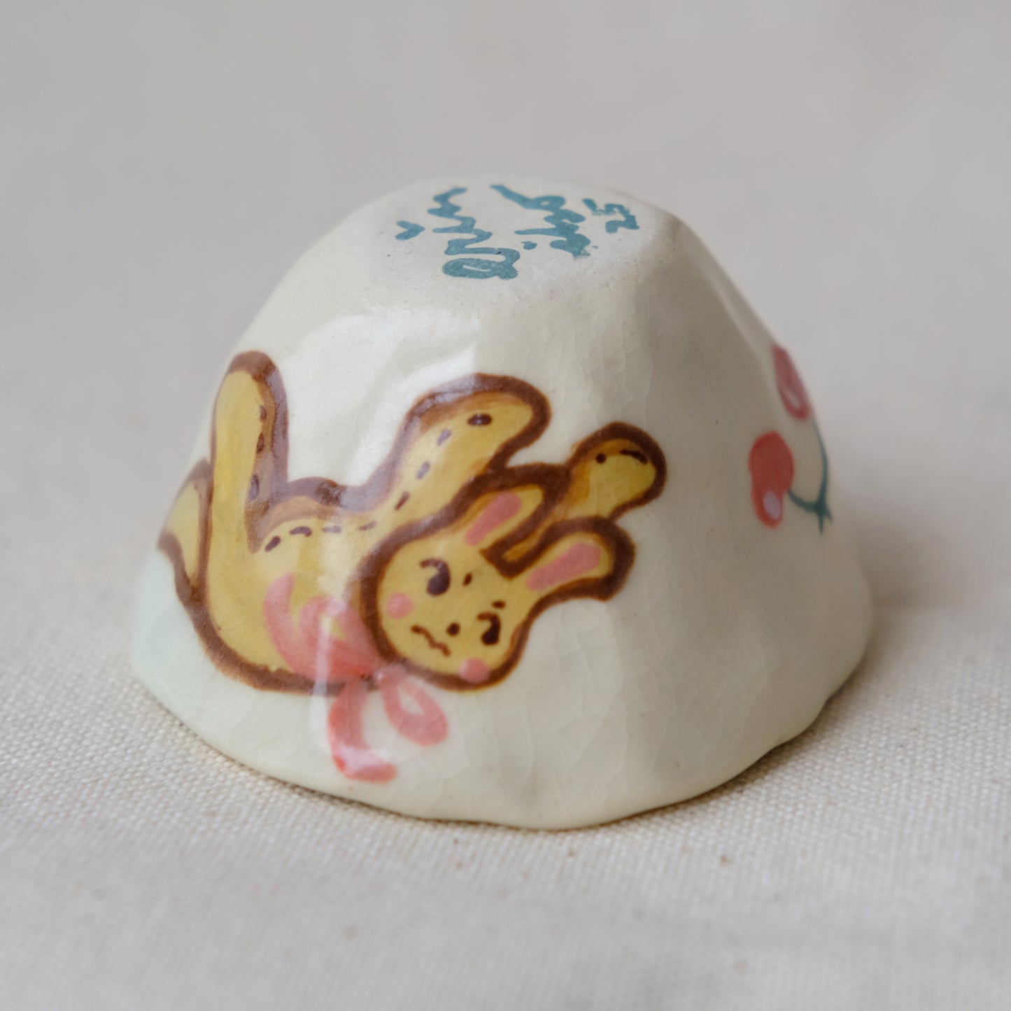 baby bunny pinch pot