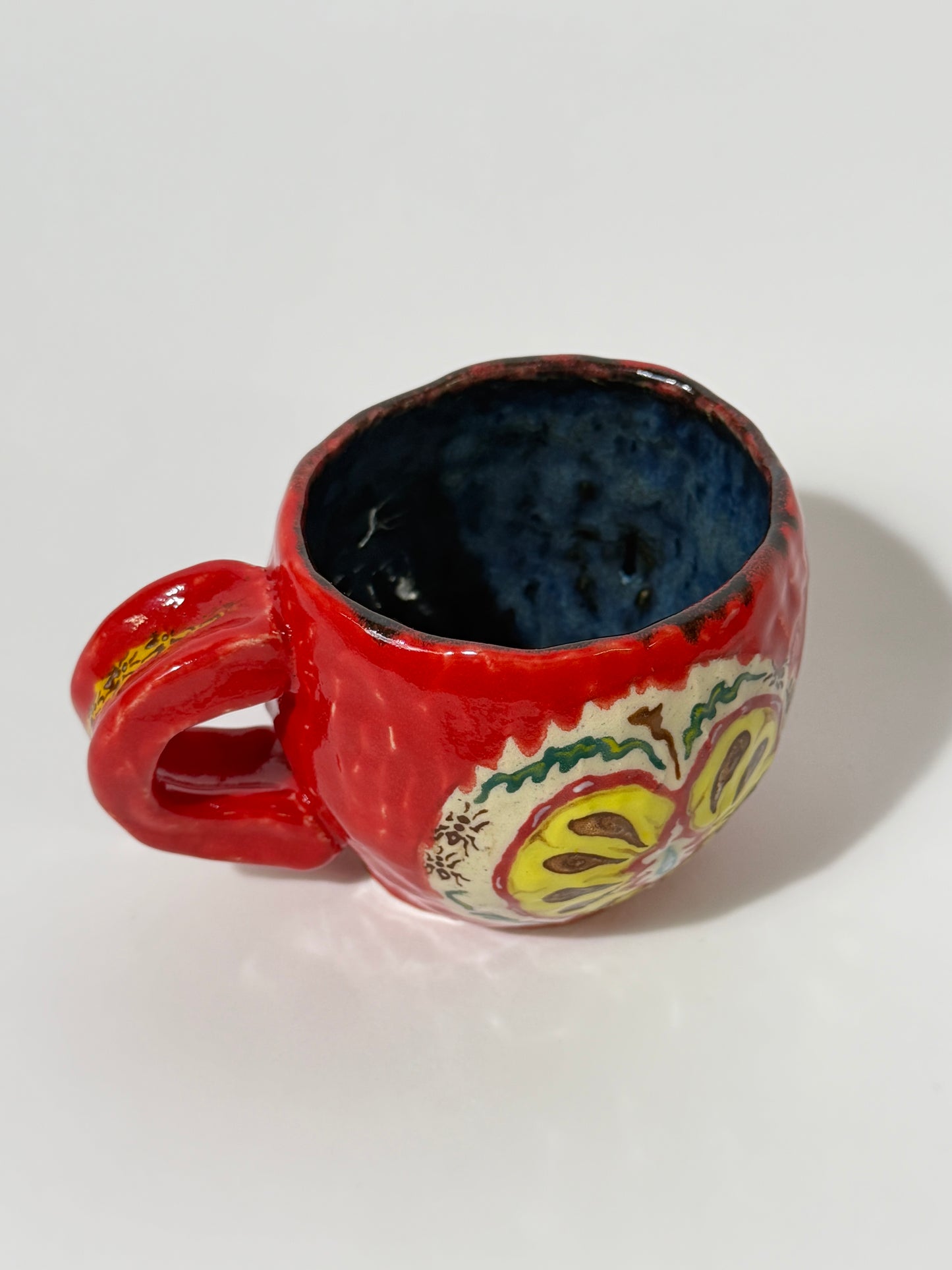 red delicious mug